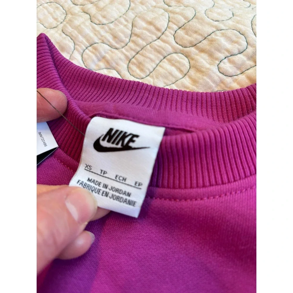 Nike‎ Girls Purple Crewneck Sweatshirt Size XS